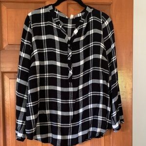 Talbots Black and White Long Sleeve Mandarin Collar Blouse